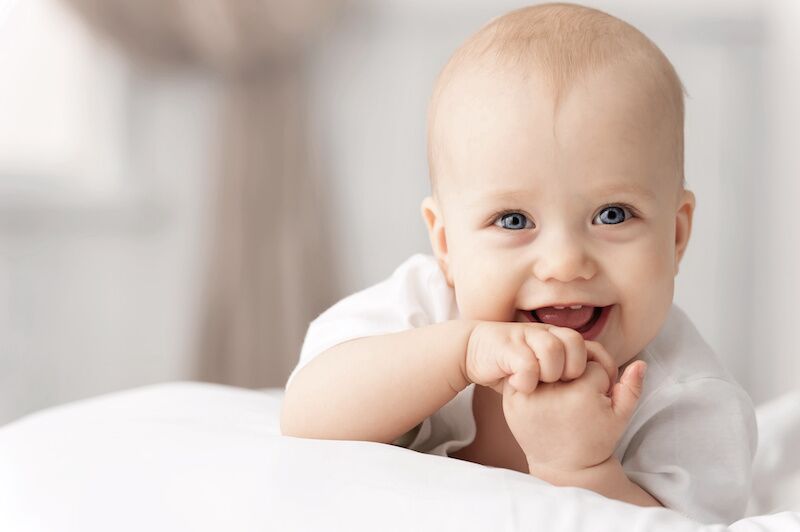 baby with large hydrocephalus head